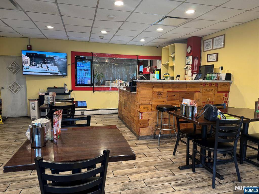 Little Ferry, NJ 07643,107 Washington AVE