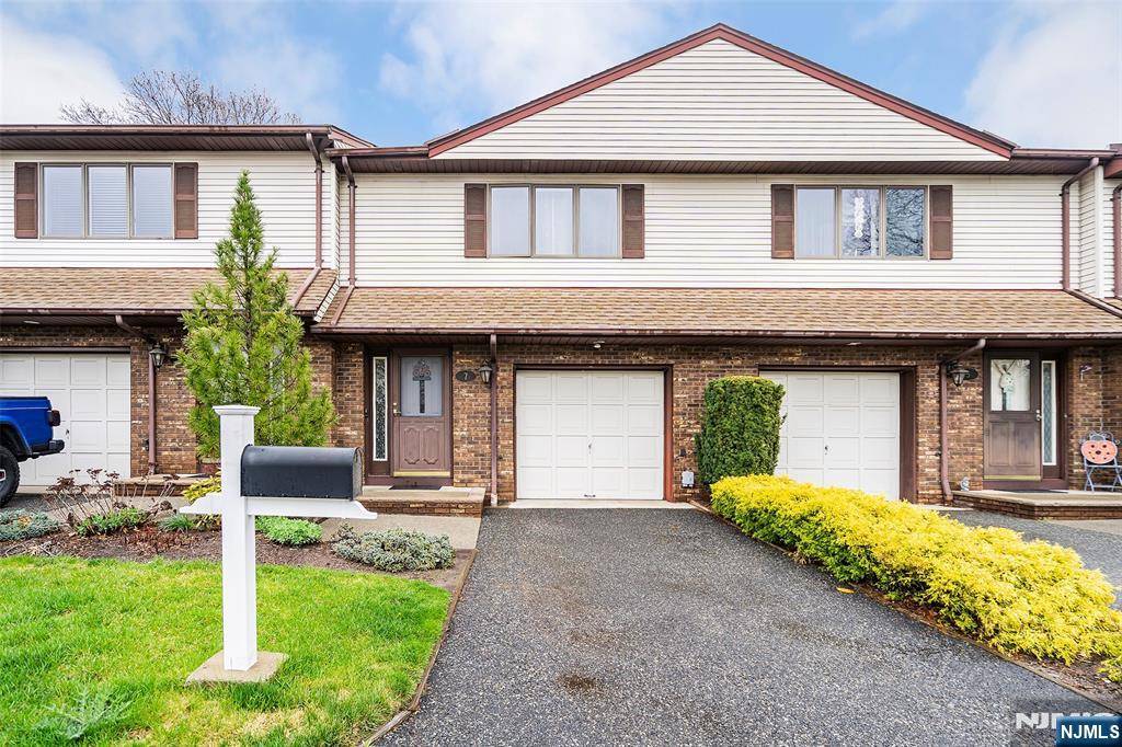Lodi, NJ 07644,7 Staal LN