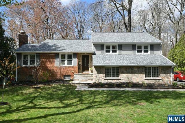 Ridgewood, NJ 07450,512 E Saddle River RD