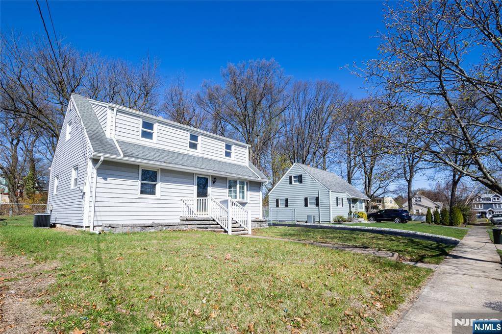 Bloomfield, NJ 07003,18 Farmingdale AVE