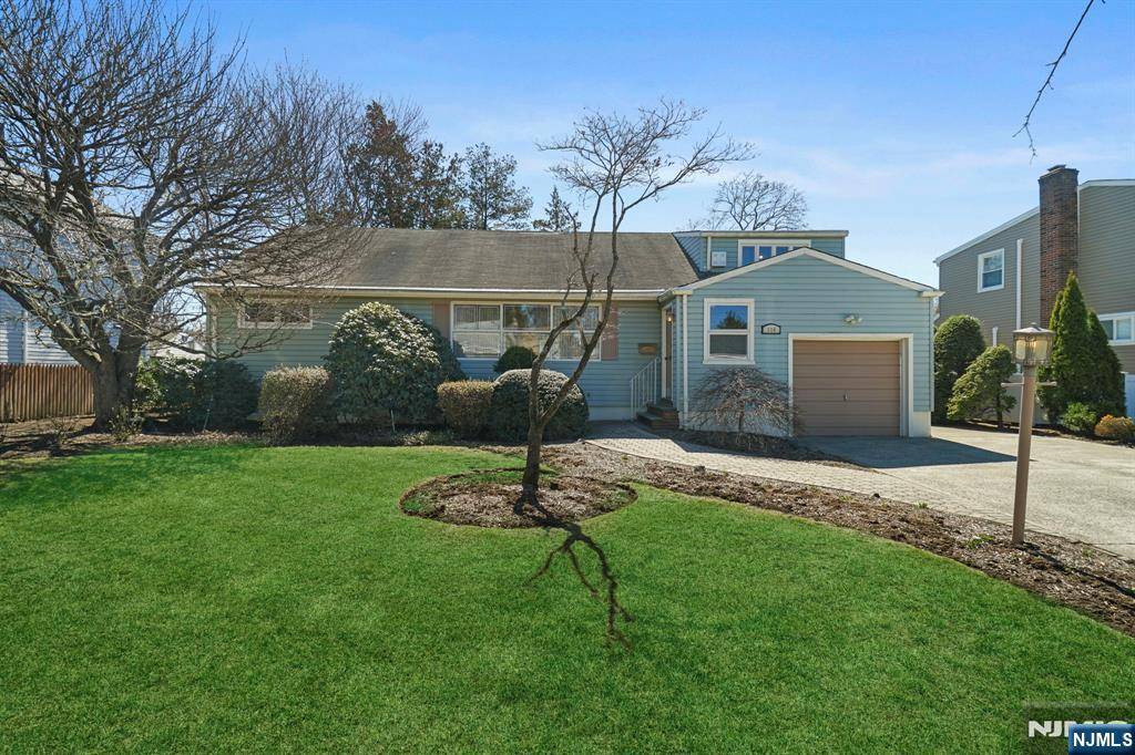 New Milford, NJ 07646,324 Jordan RD