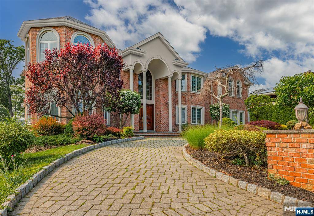 Englewood Cliffs, NJ 07632,62 Johnson AVE