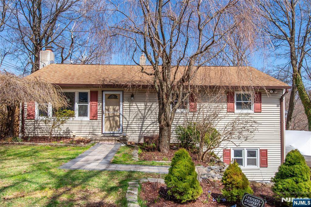Hopatcong, NJ 07843,13 Holiday DR