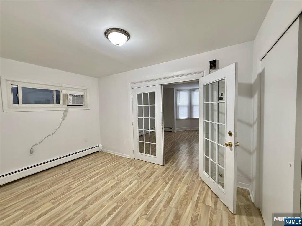 Harrison, NJ 07029,215 William ST #(APT1)
