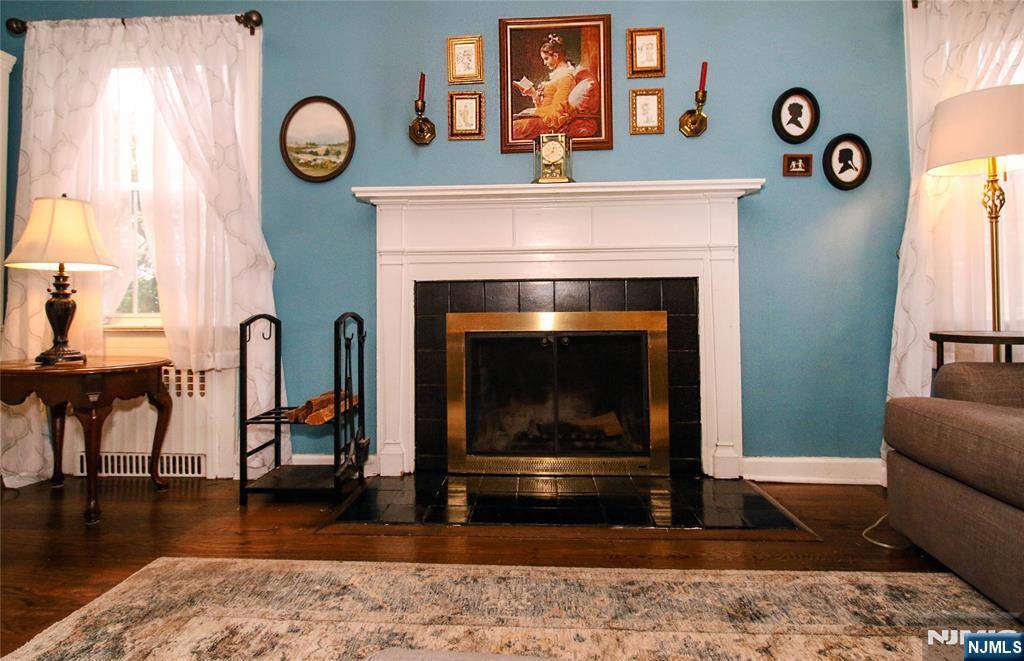Fair Lawn, NJ 07410,3 Bedford PL
