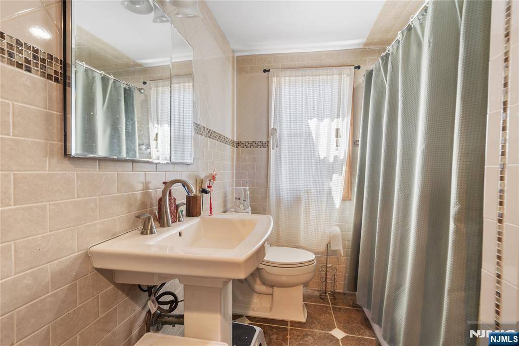 Rockaway Township, NJ 07866,10 Stony Brook
