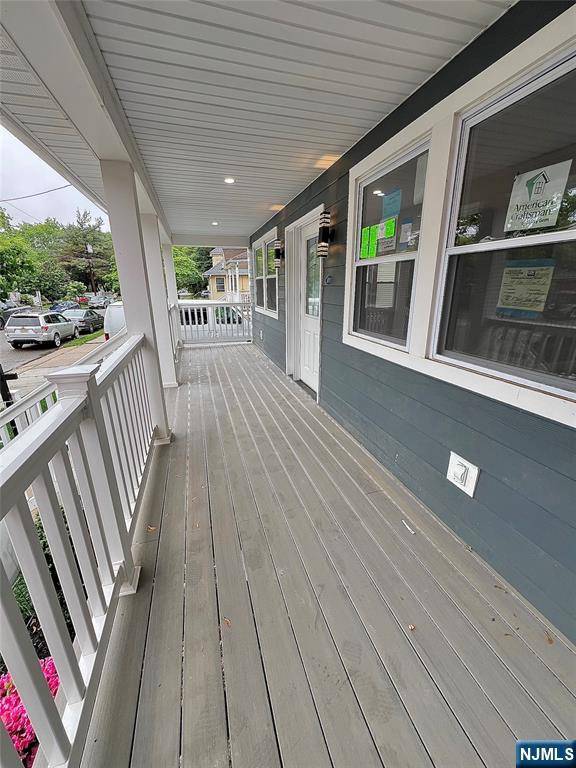 Hawthorne, NJ 07506,79 Van Winkle AVE