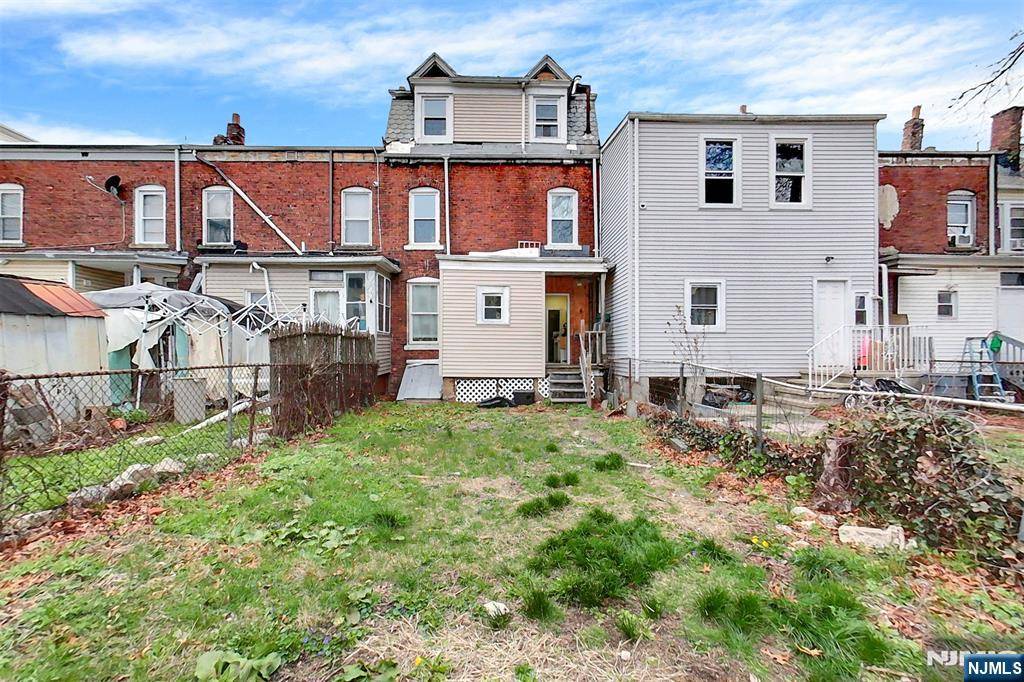 Newark, NJ 07107,201 11th ST