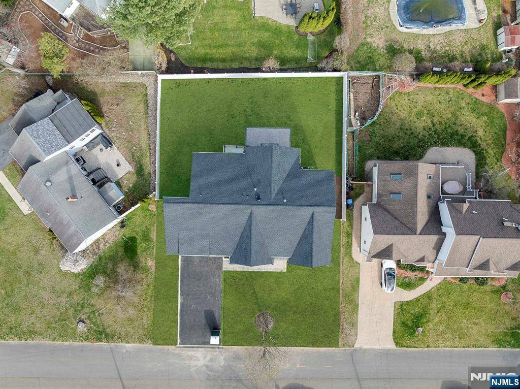 Paramus, NJ 07652,653 Linden ST