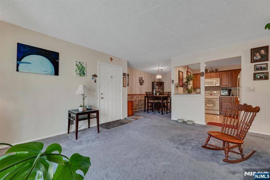 Mahwah, NJ 07430,652 Plum TER #652