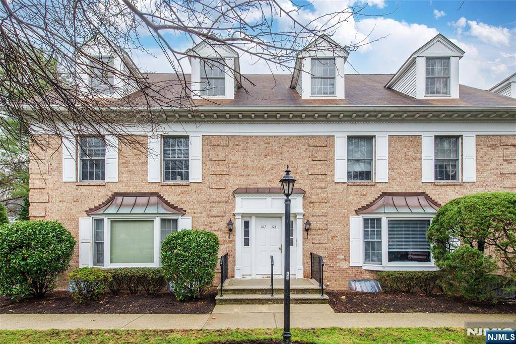 Park Ridge, NJ 07656,107 Maple #B