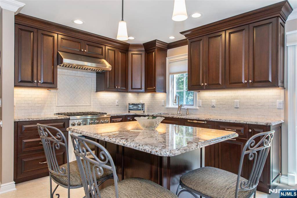 Montville Township, NJ 07045,5 Towpath CT