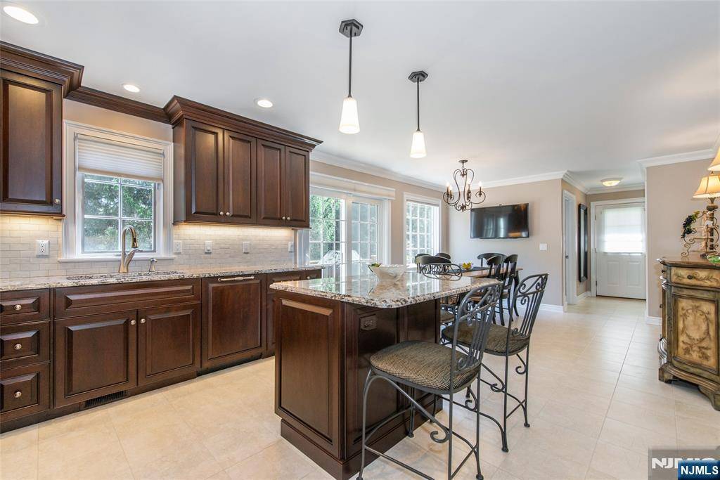 Montville Township, NJ 07045,5 Towpath CT