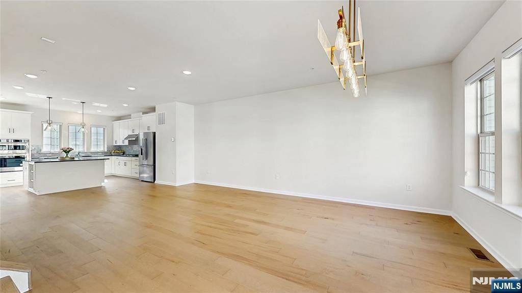 Livingston, NJ 07039,9 Haralson CT