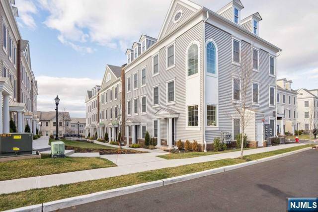 Wood Ridge, NJ 07075,247 Bradley DR