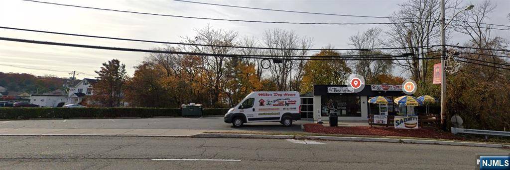 Oakland, NJ 07436,19-21 Oakland AVE