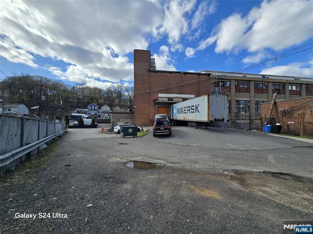 Hawthorne, NJ 07506,85 Wagaraw RD #2
