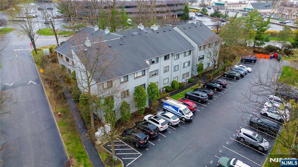 Ramsey, NJ 07446,310 Cypress CT