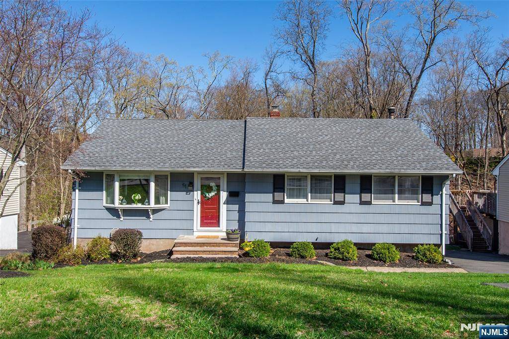 Oakland, NJ 07436,51 McNomee ST