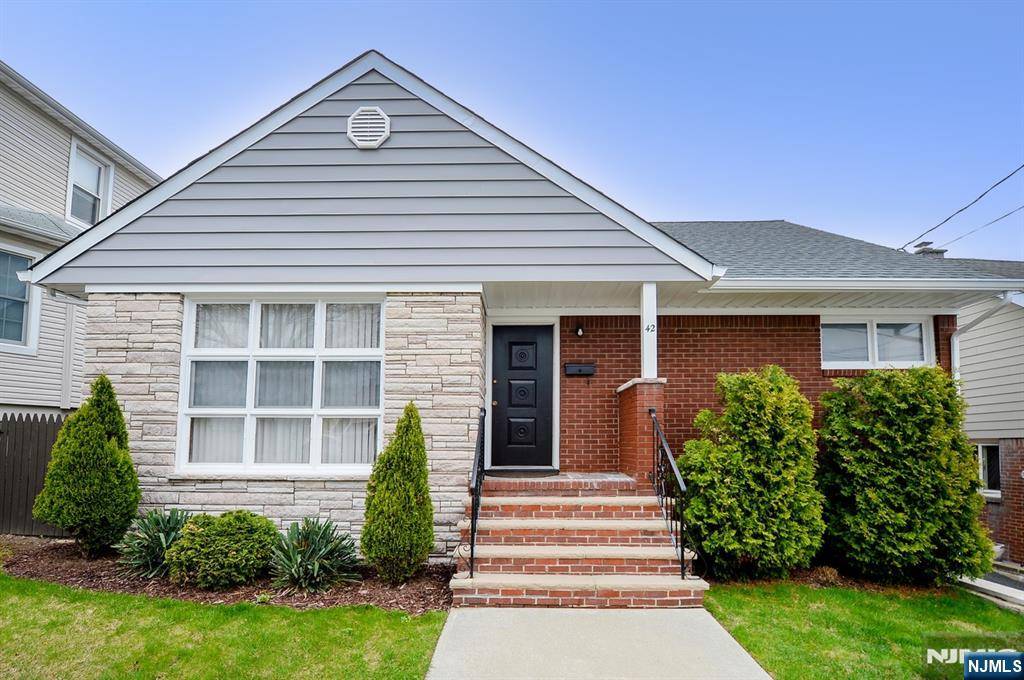 Elmwood Park, NJ 07407,42 Summit AVE