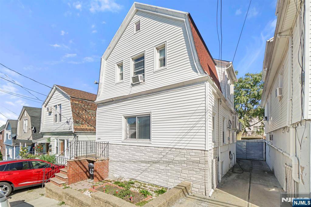 North Bergen, NJ 07047,1224 80th ST