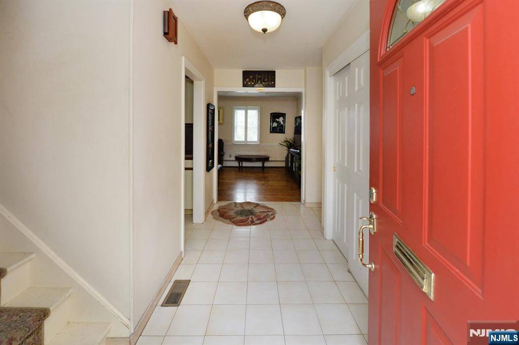 Dumont, NJ 07628,5 Campi CT