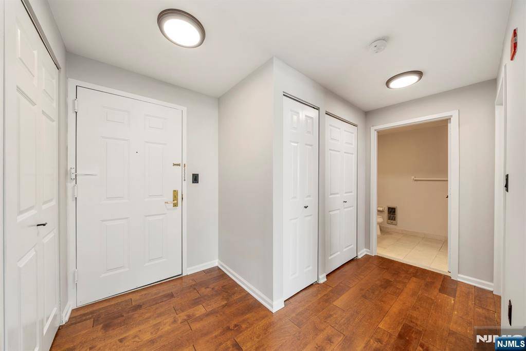 Fort Lee, NJ 07024,100 Old Palisade RD #4113 (PH13)