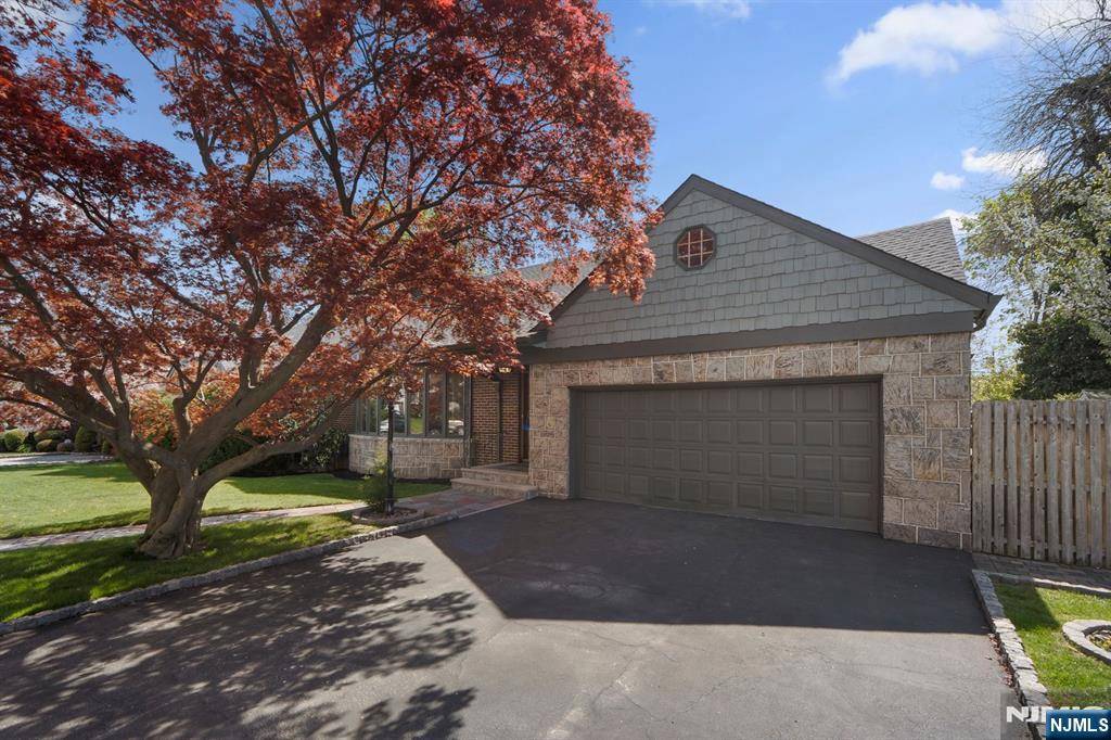 Lodi, NJ 07644,111 Grove ST