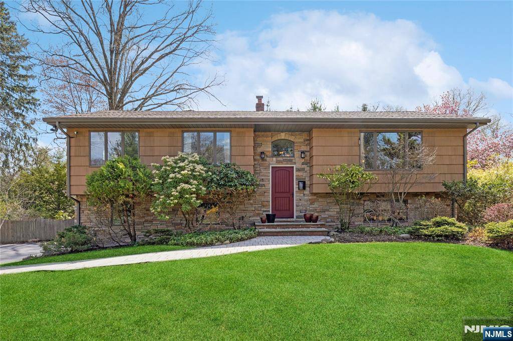 Demarest, NJ 07627,45 Lenox AVE