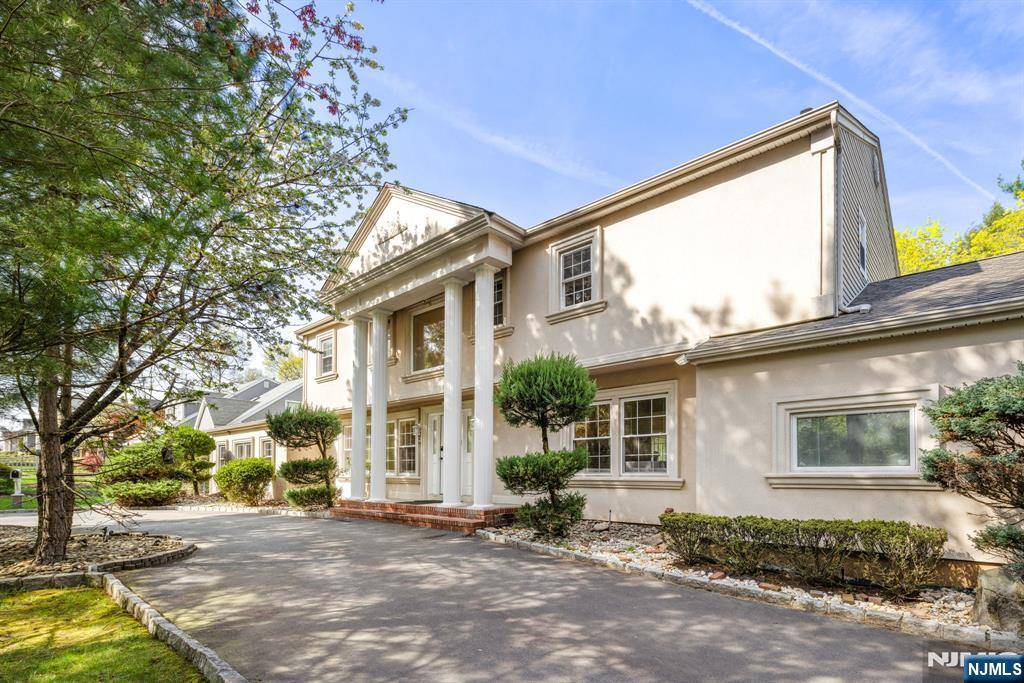 Cresskill, NJ 07626,135 Westervelt PL