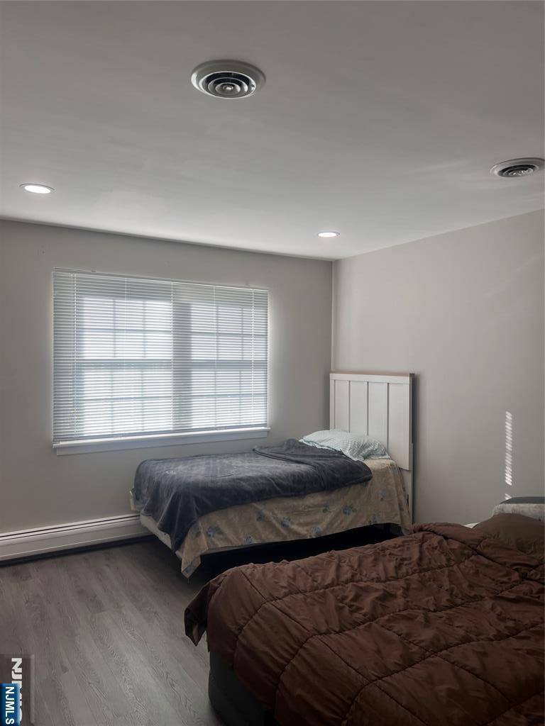 Clifton, NJ 07013,1371 Van Houten AVE #1