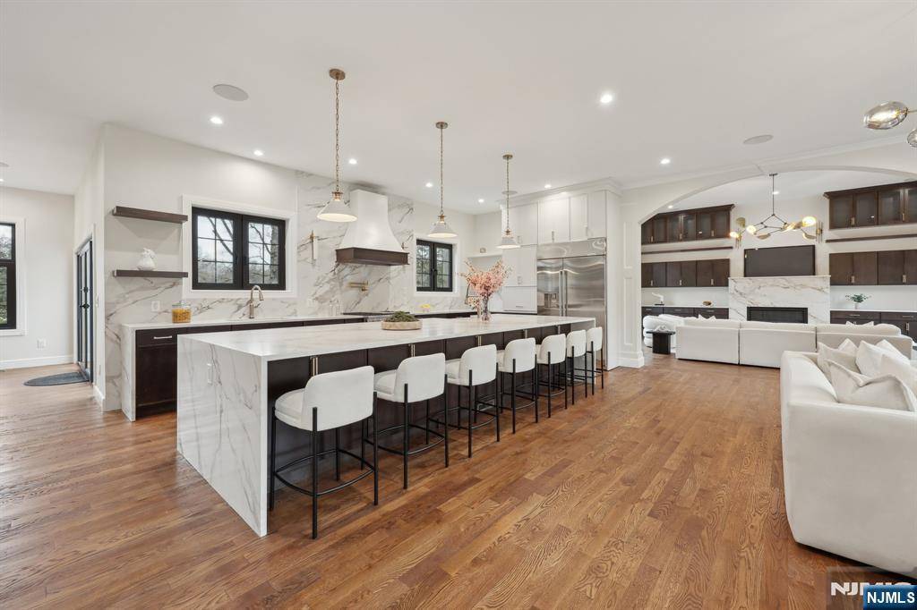 Wyckoff, NJ 07481,32 Hurley AVE