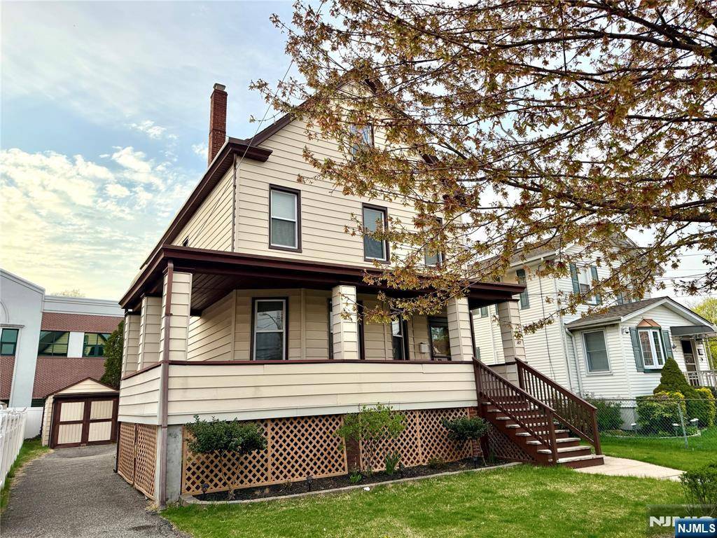 East Rutherford, NJ 07073,47 Vreeland AVE