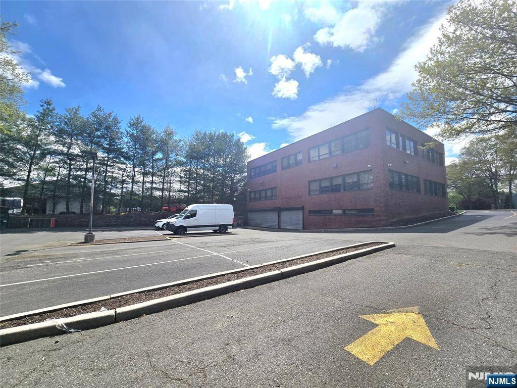 River Vale, NJ 07675,228 Rivervale RD