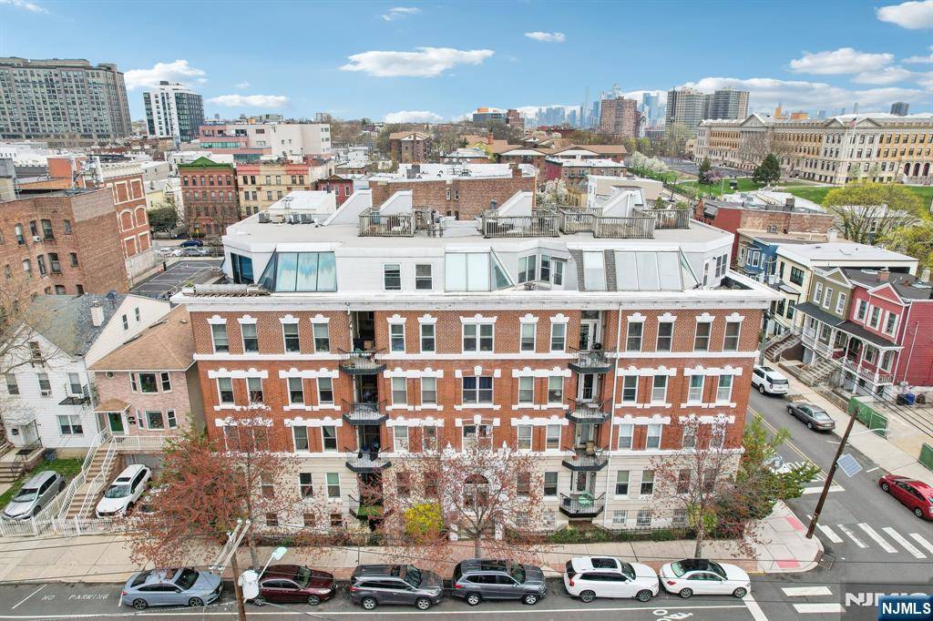 Jersey City, NJ 07306,54 Magnolia #1-6