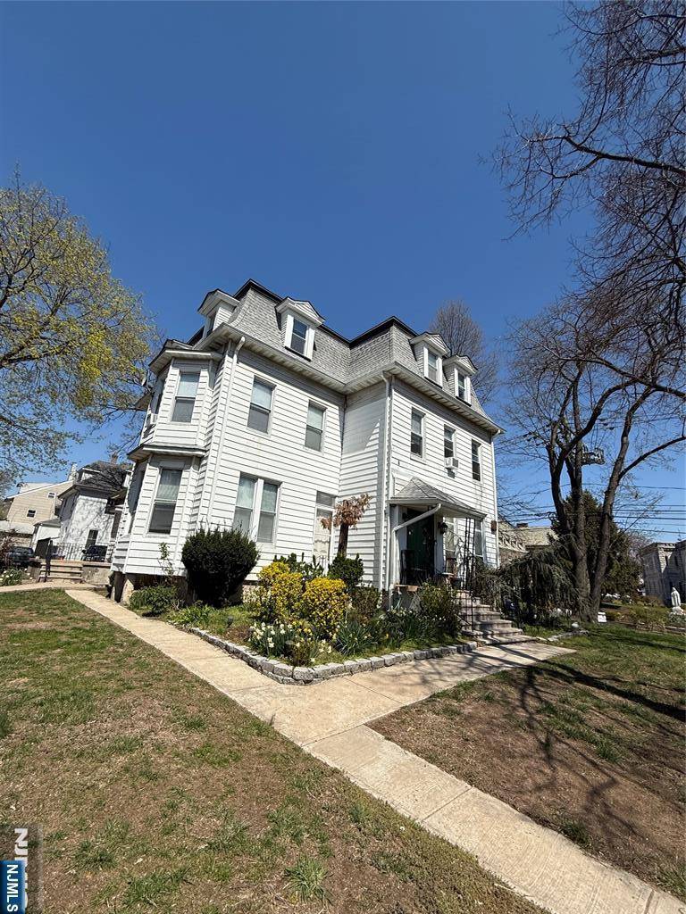 Englewood, NJ 07631,104 James