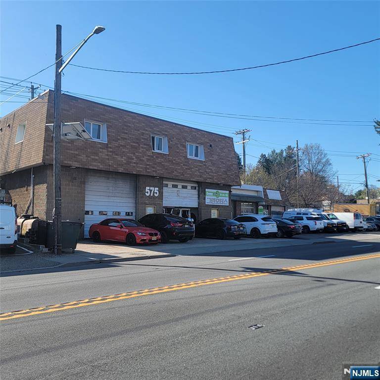 Ridgefield, NJ 07657,575 Grand AVE #569