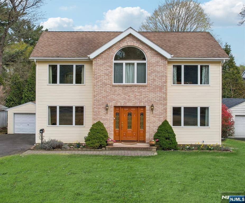 Ridgewood, NJ 07450,123 Somerville RD