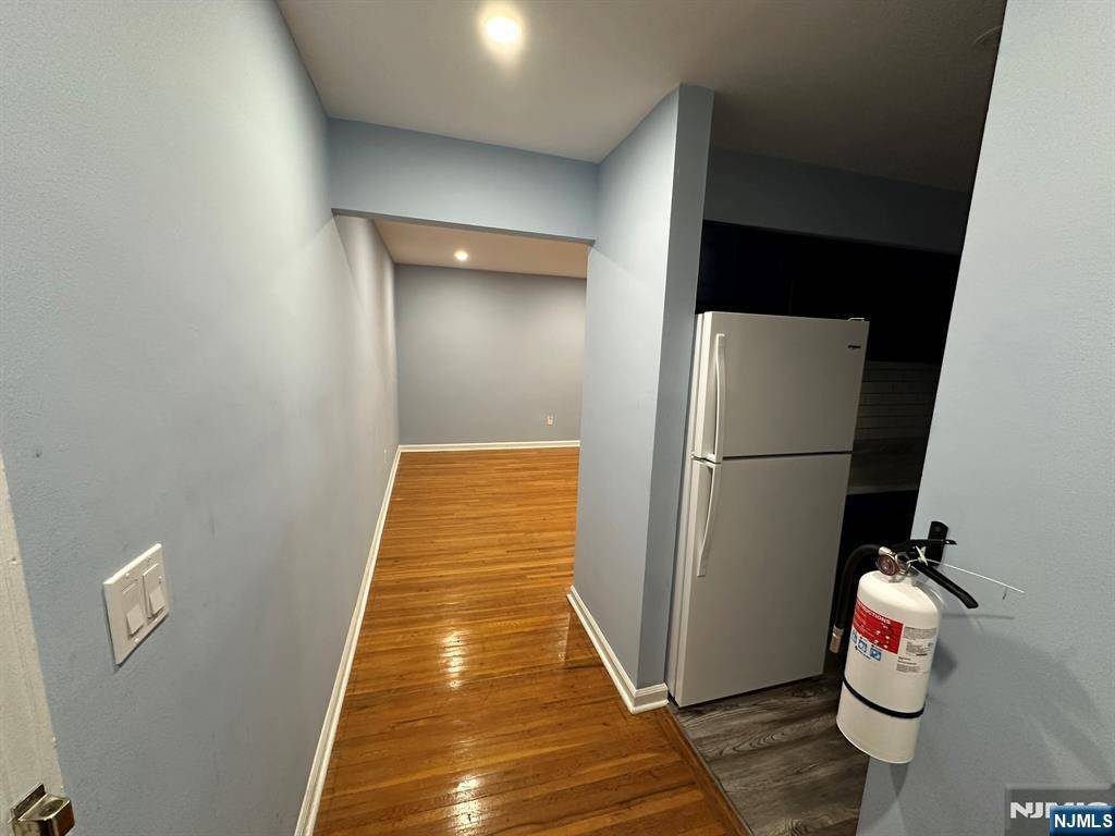 Clifton, NJ 07013,605 Grove #A4