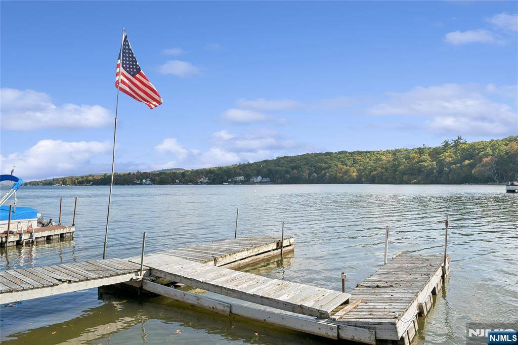 West Milford, NJ 07421,1902 Greenwood Lake TPKE