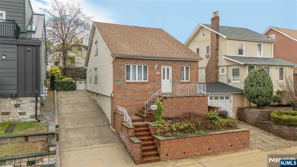 Kearny, NJ 07032,135 Forest ST