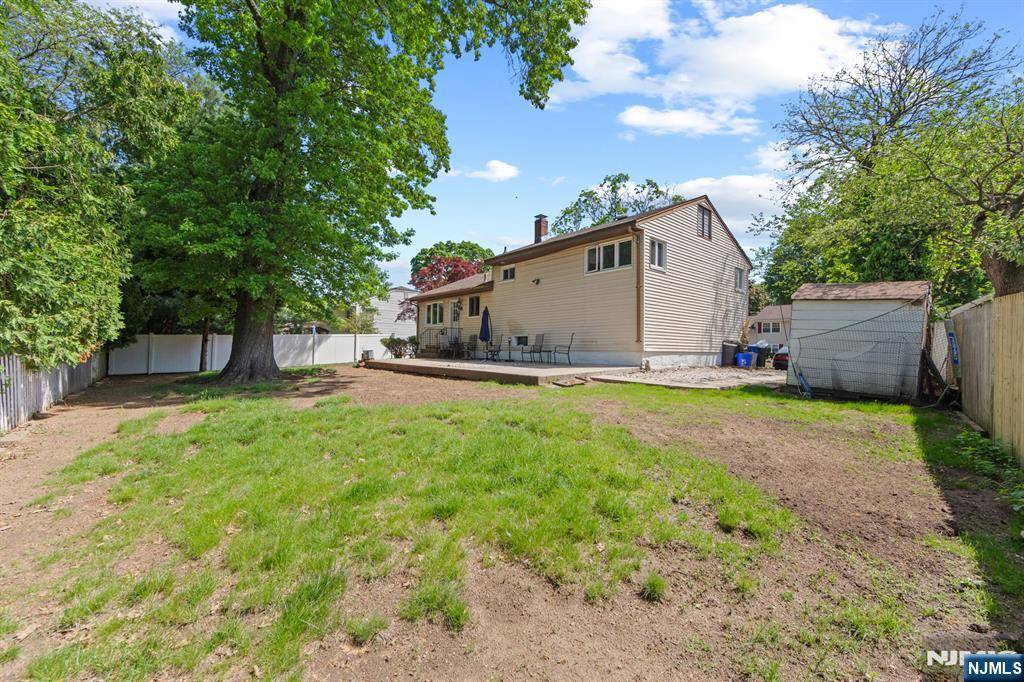 Dumont, NJ 07628,6 Juniper ST