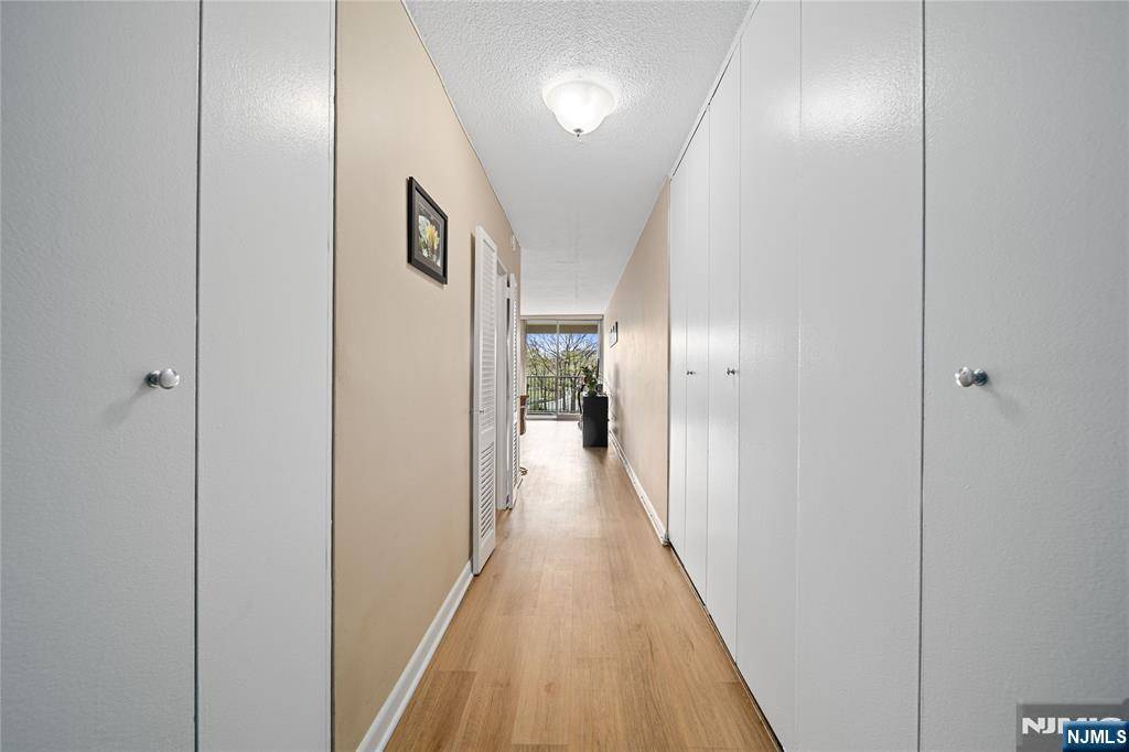 Fort Lee, NJ 07024,6 Horizon RD #206