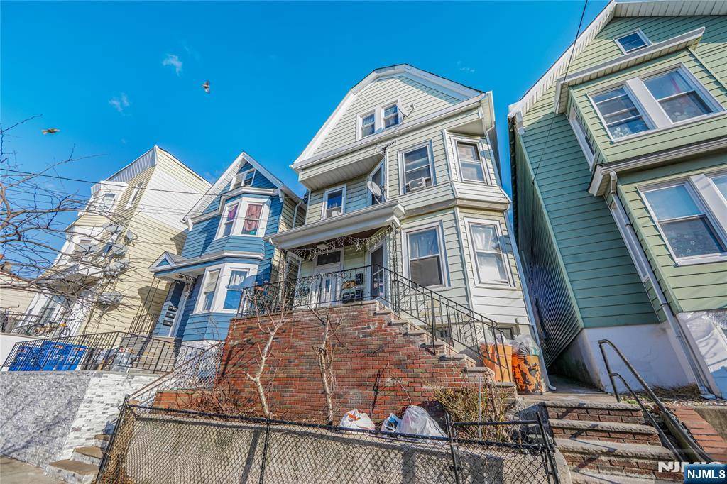 East Newark, NJ 07029,435 2nd ST