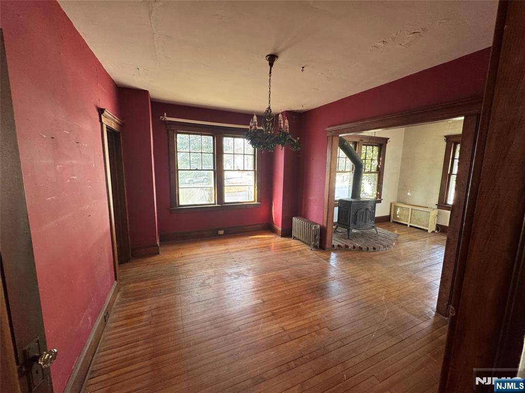 Wayne, NJ 07470,35 Minns AVE