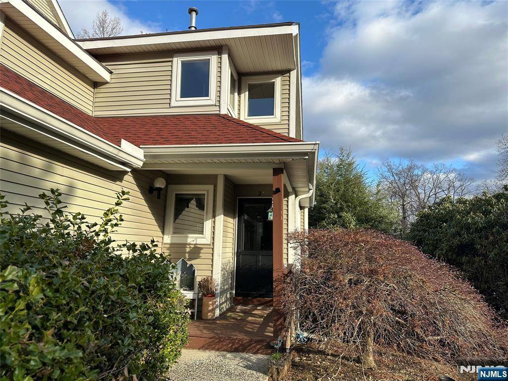 Jefferson Township, NJ 07438,2 Red Oak TER