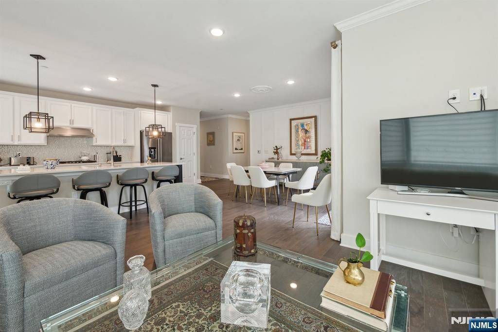 Florham Park Borough, NJ 07960,1 Hadley #101