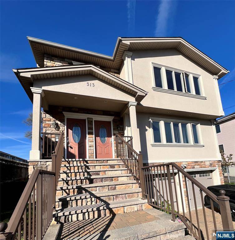 East Rutherford, NJ 07073,313 Main ST #2