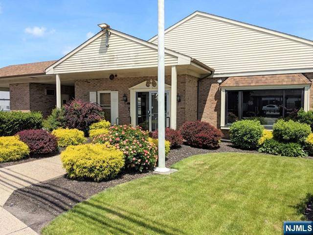 Wallington, NJ 07057,93 Main AVE