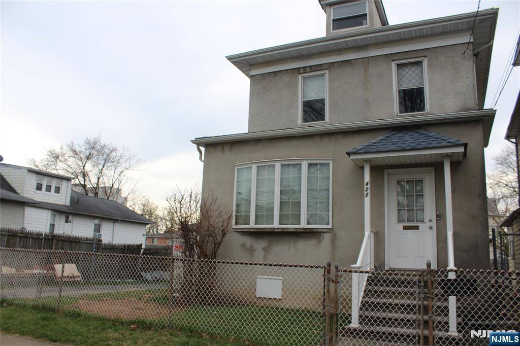 Paterson, NJ 07503,422 Trenton AVE